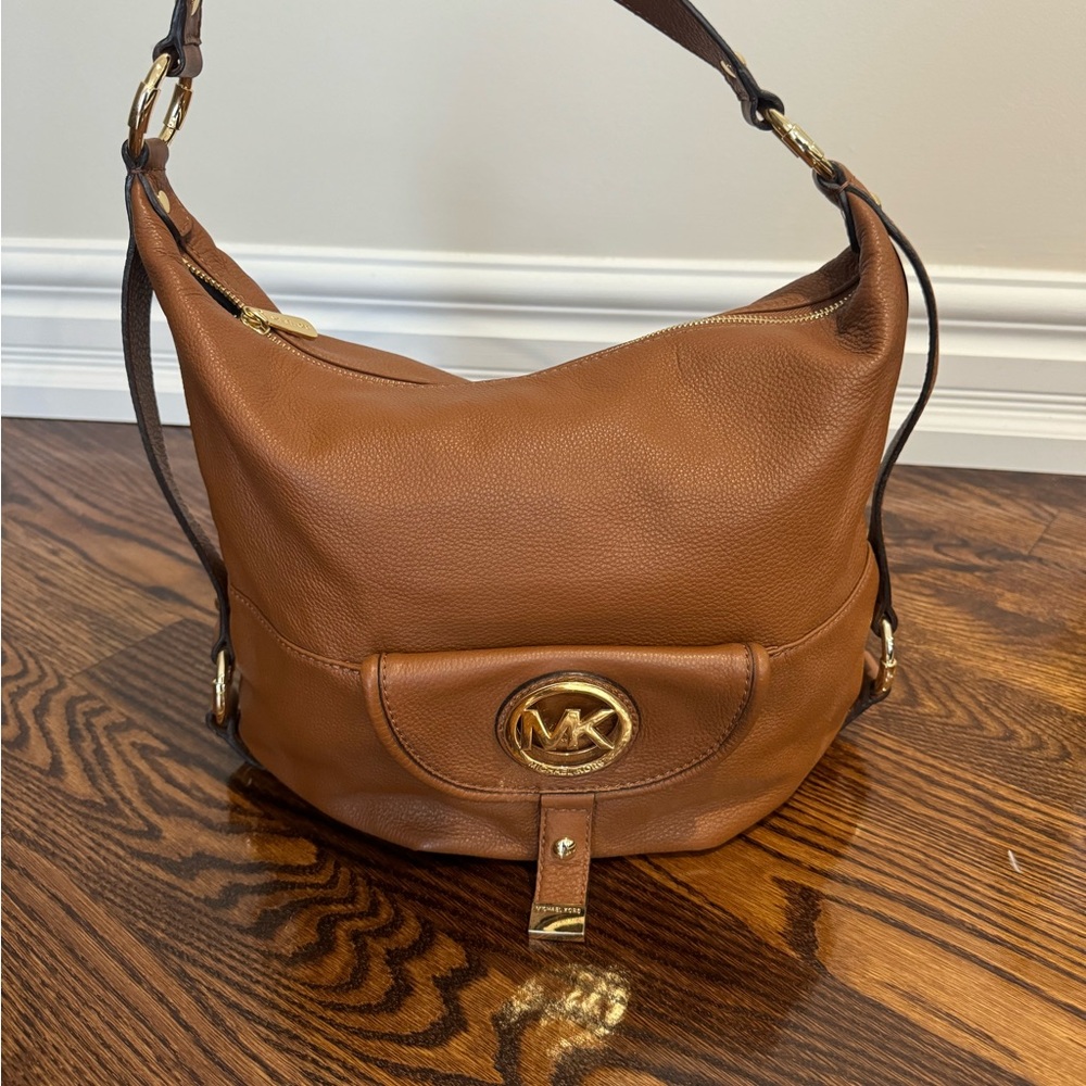 Michael Kors Tan Tote. Like new